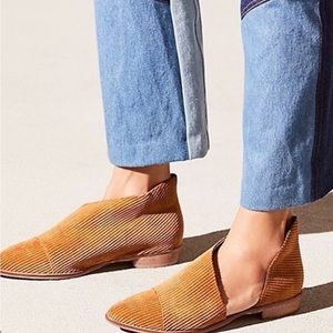 Free People Royale Flat in Corduroy